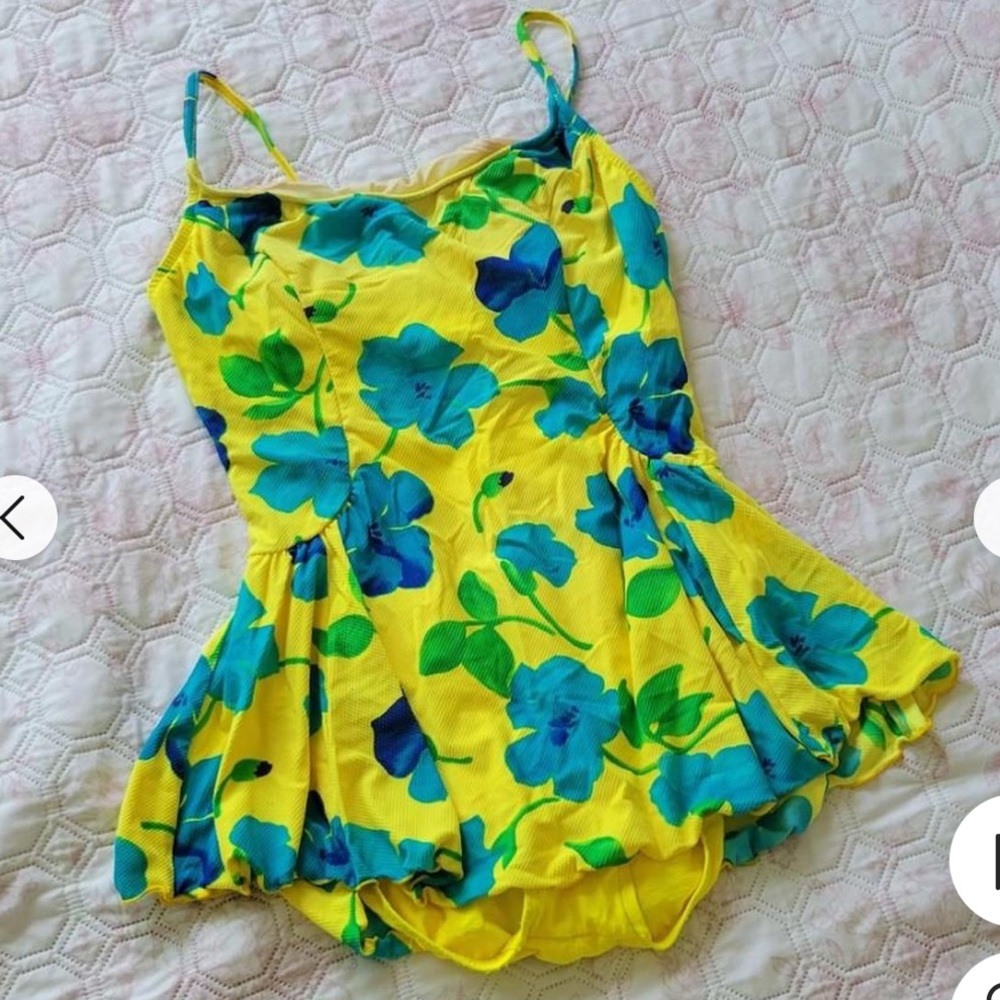Cole of California Women's Multi
Swimsuit-one-piece Vintage size Small